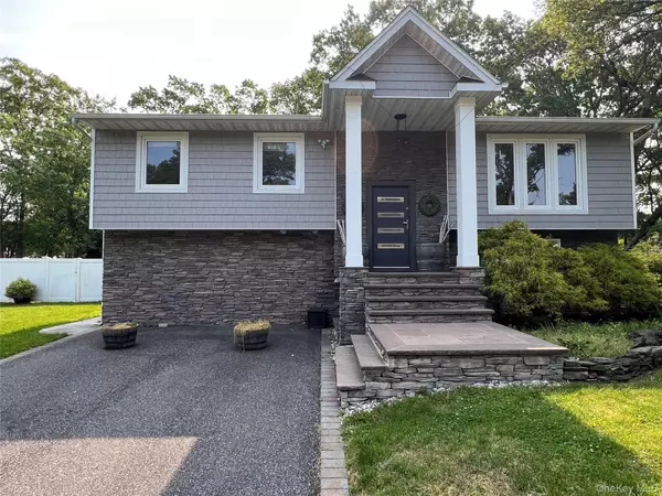 Port Jefferson Station, NY 11776,35 Junard BLVD