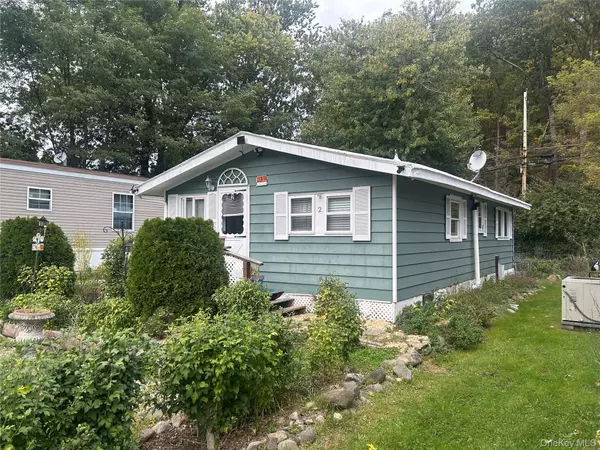 Stony Point, NY 10980,451 CALL HOLLOW RD ## 2