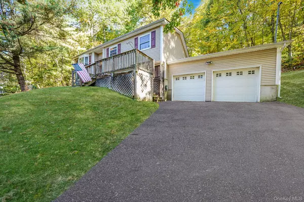 Hopewell Junction, NY 12533,68 Old Sylvan Lake RD