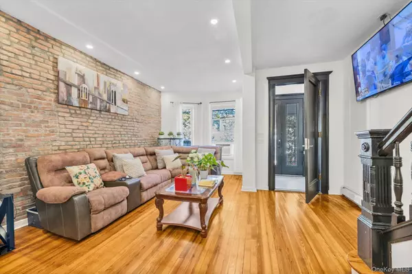 Brooklyn, NY 11208,250 Etna ST