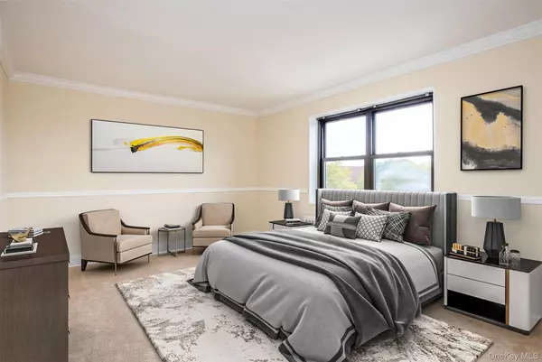 Yonkers, NY 10701,222 N Broadway #6G