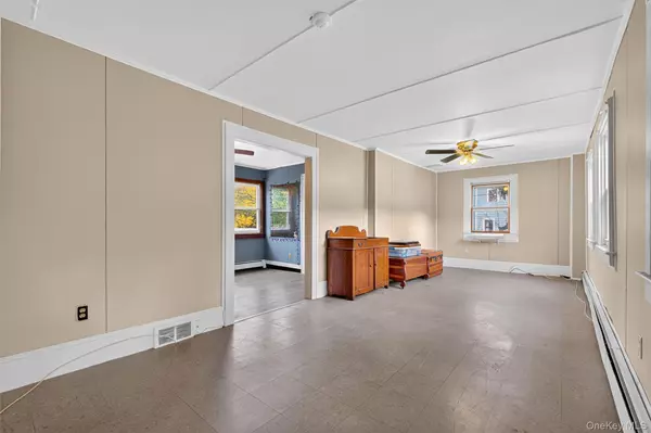 Beacon, NY 12508,126-128 Washington AVE