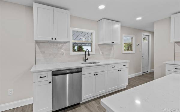 Aquebogue, NY 11931,49B Witt LN