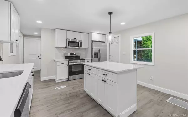 Aquebogue, NY 11931,49B Witt LN