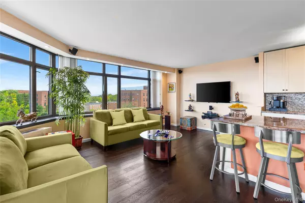 112-01 Queens BLVD #6J, Forest Hills, NY 11375