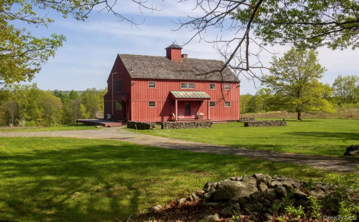 Chatham, NY 12136,23 Raccoon Forks RD