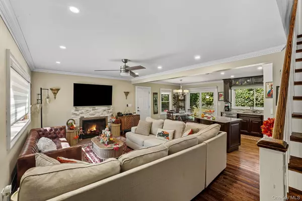 White Plains, NY 10605,110 Topland RD