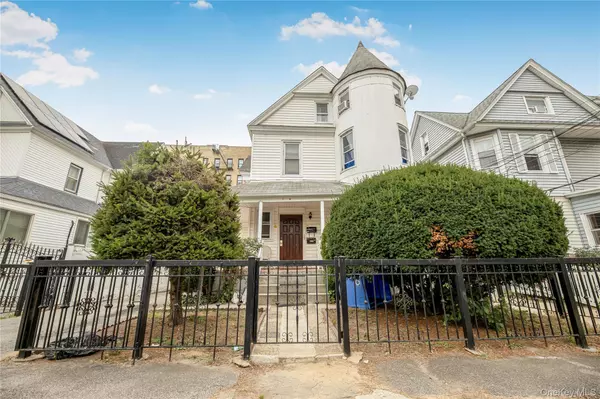 38 Carroll ST, Yonkers, NY 10705