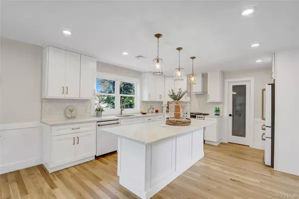 Bellmore, NY 11710,201 Argyle PL