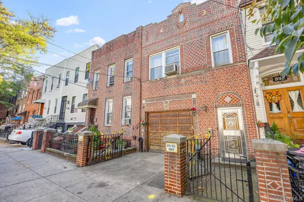 Brooklyn, NY 11237,994 Hart ST