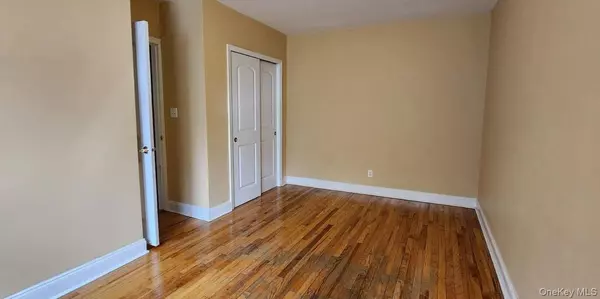 Kew Garden Hills, NY 11367,14139 79TH AVE #3O