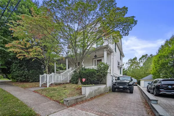 Port Washington, NY 11050,30 Monroe ST