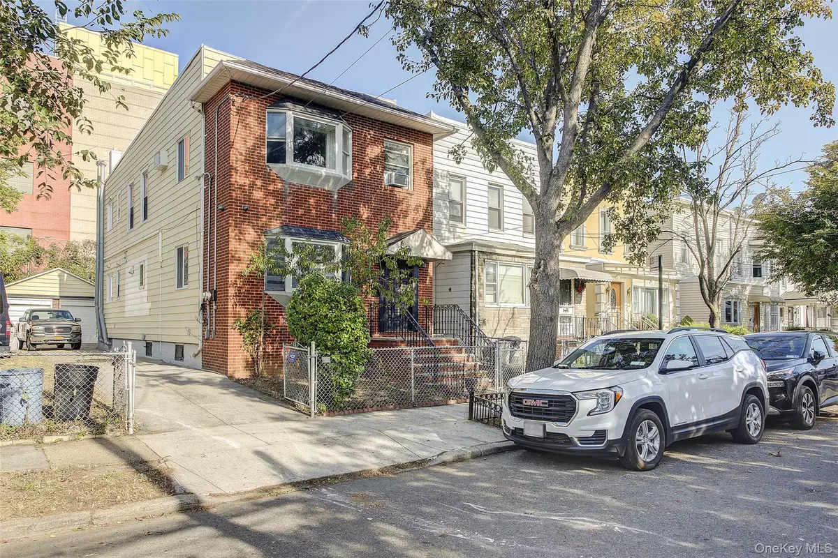 Elmhurst, NY 11373,85-21 56th AVE