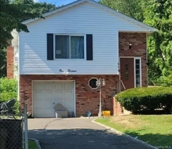 113 Gates AVE, Central Islip, NY 11722