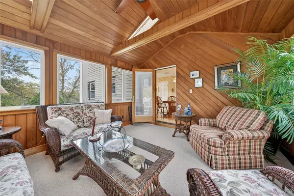 Monroe, NY 10950,6 Neptune CT