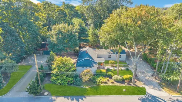 36 7th AVE, Brentwood, NY 11717