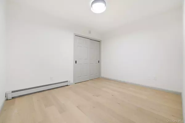 Irvington, NY 10533,7 N Dearman ST