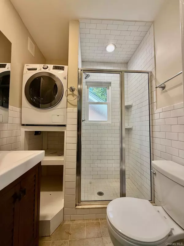 Irvington, NY 10533,26 N Eckar ST #2N