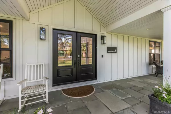 Melville, NY 11747,4 Treeview DR