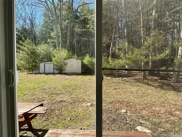 Huguenot, NY 12746,52 Boxbaum RD