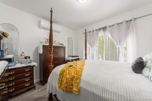 Brooklyn, NY 11236,1633 E 91st ST