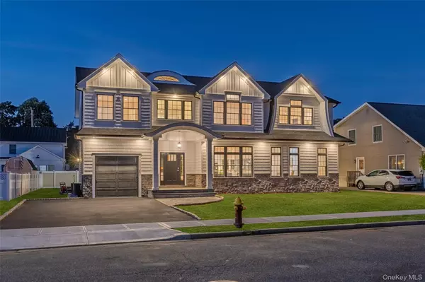 3637 John ST, Wantagh, NY 11793