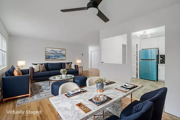 Sayville, NY 11782,336 Lakeland AVE #5D