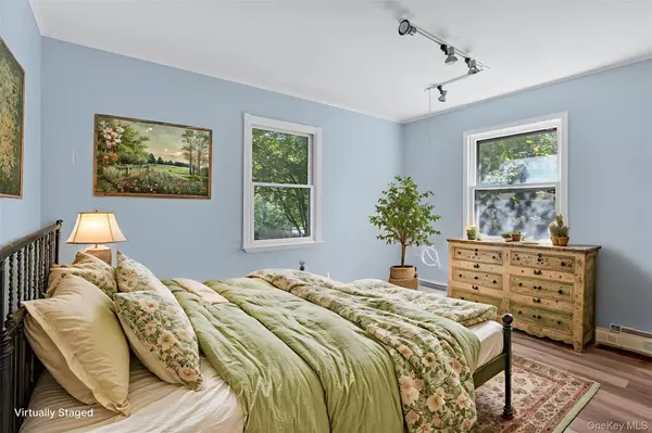 Kings Park, NY 11754,613 Landing RD