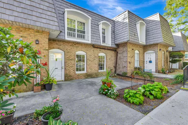 Coram, NY 11727,655 Middle Country RD #7B1