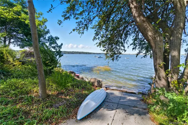 419 Centre Island RD, Centre Island, NY 11771