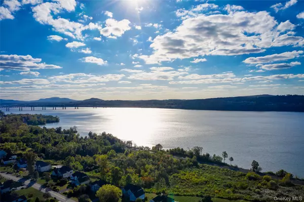 Wappingers Falls, NY 12590,25 Alta DR