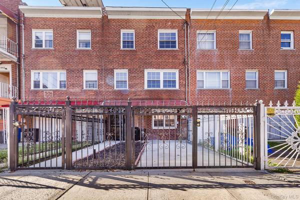 Bronx, NY 10467,836 E 221st ST