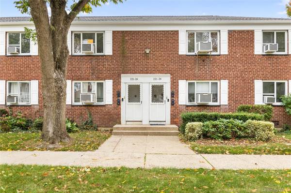 Queens Village, NY 11427,221-26 Manor RD #116