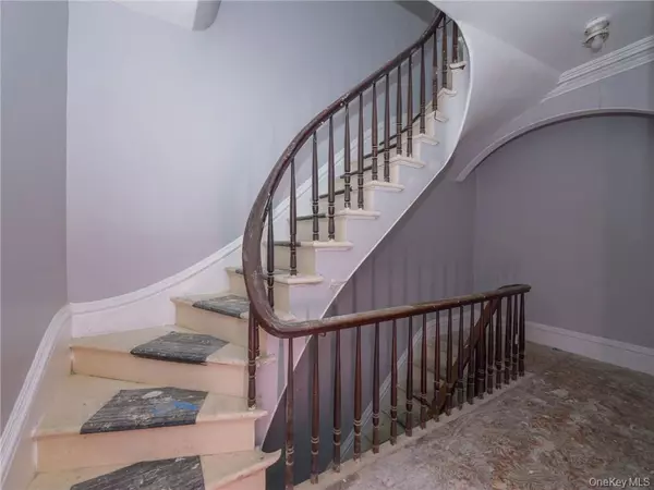 Newburgh, NY 12550,37 Edward ST