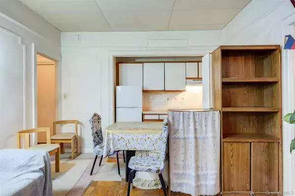 41-41 41 ST #1G, Sunnyside, NY 11104