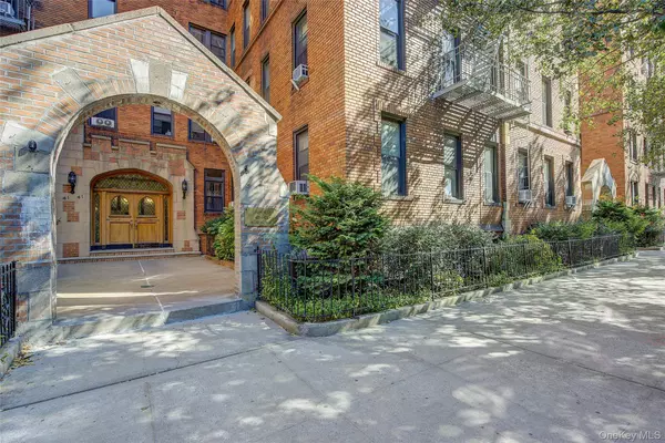 41-41 41 ST #1G, Sunnyside, NY 11104