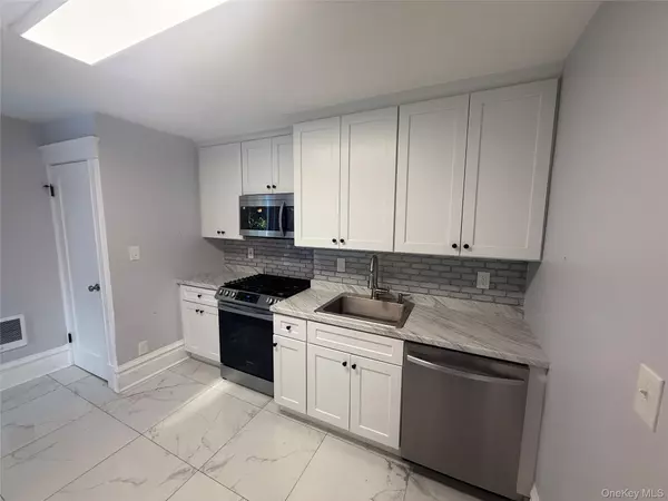 White Plains, NY 10605,18 Edgewood ST