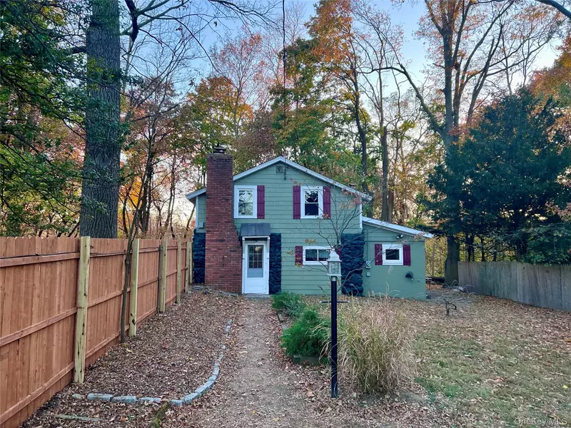 863 Wolcott AVE, Beacon, NY 12508