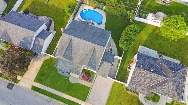 Syosset, NY 11791,47 Syosset CIR