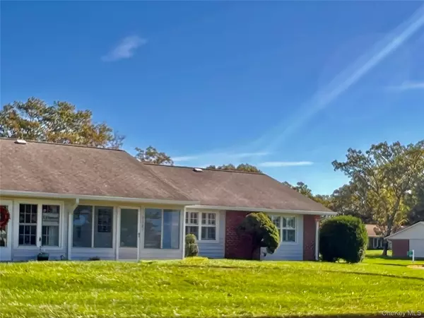 Ridge, NY 11961,22B Guilford CT #22B