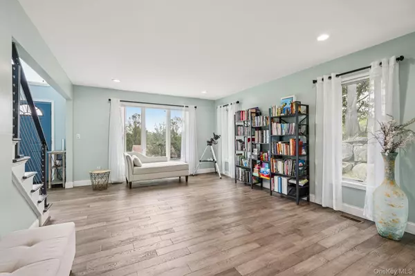 Stony Point, NY 10980,12 Johnson DR