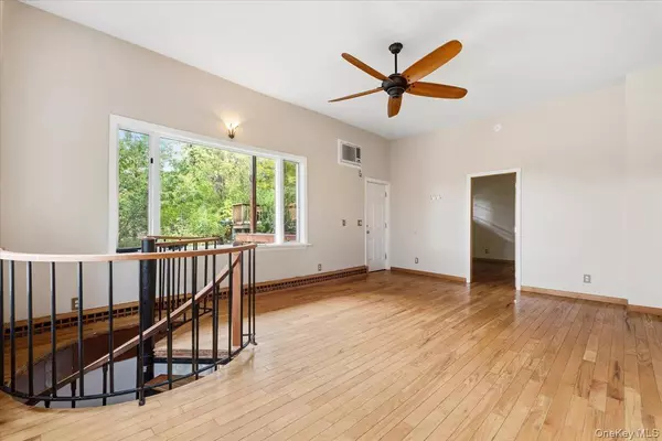 Lake Peekskill, NY 10537,333 Lake DR #A