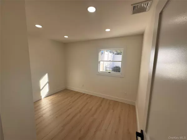 Ronkonkoma, NY 11779,143 Belle AVE