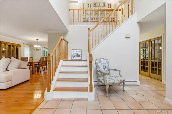 Yorktown Heights, NY 10598,3154 Stoneleigh CT