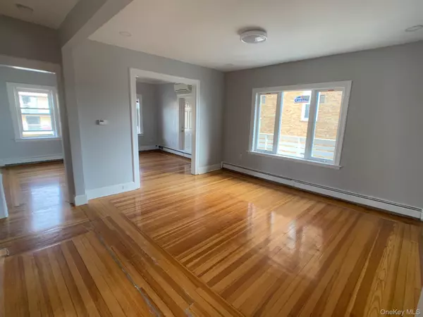 141 Beach 125th ST #2, Rockaway Park, NY 11694