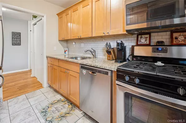 Dobbs Ferry, NY 10522,17 Manor House DR #K13