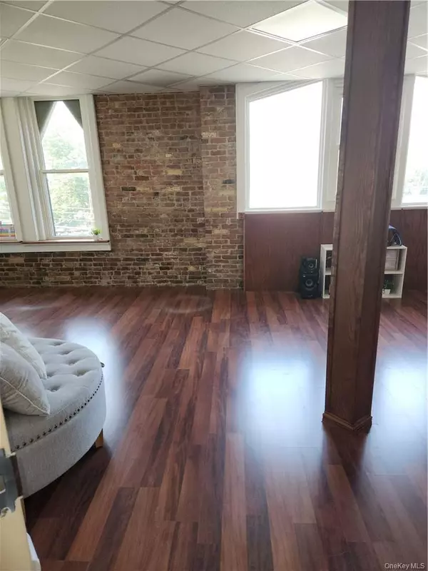 Monroe, NY 10950,2 Lake ST #202