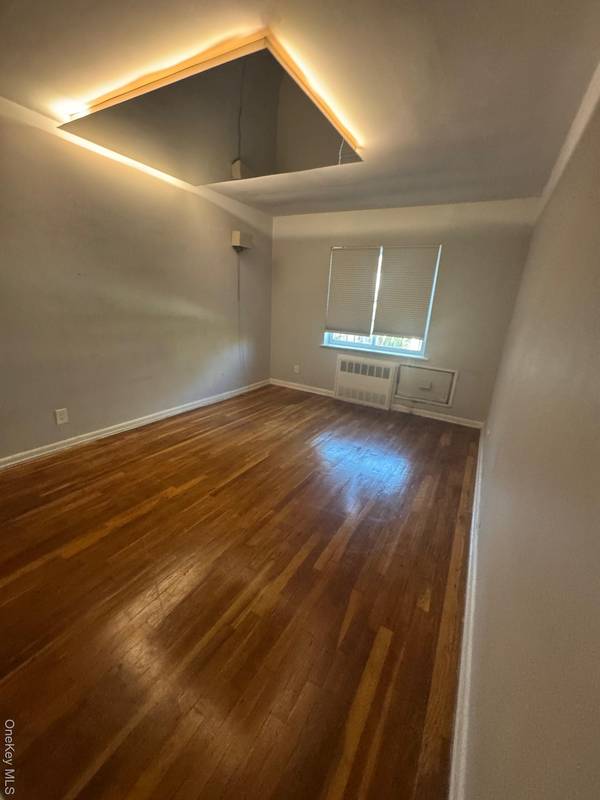 East Elmhurst, NY 11370,2524 72nd ST