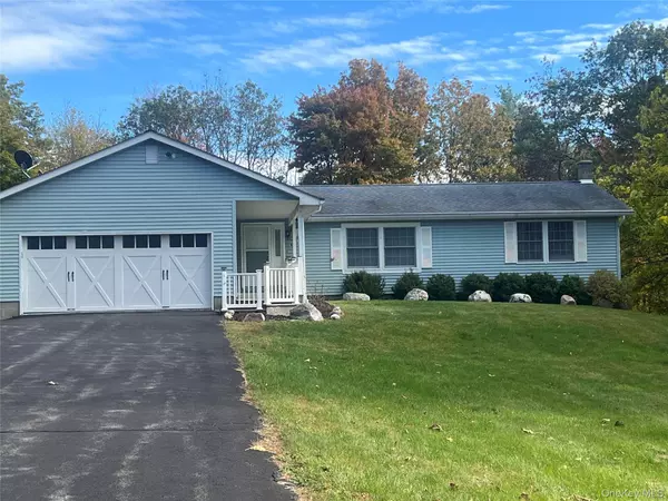 44 Fire Tower RD, Bloomingburg, NY 12721