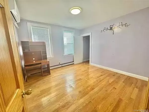 College Point, NY 11356,114-02 14th AVE
